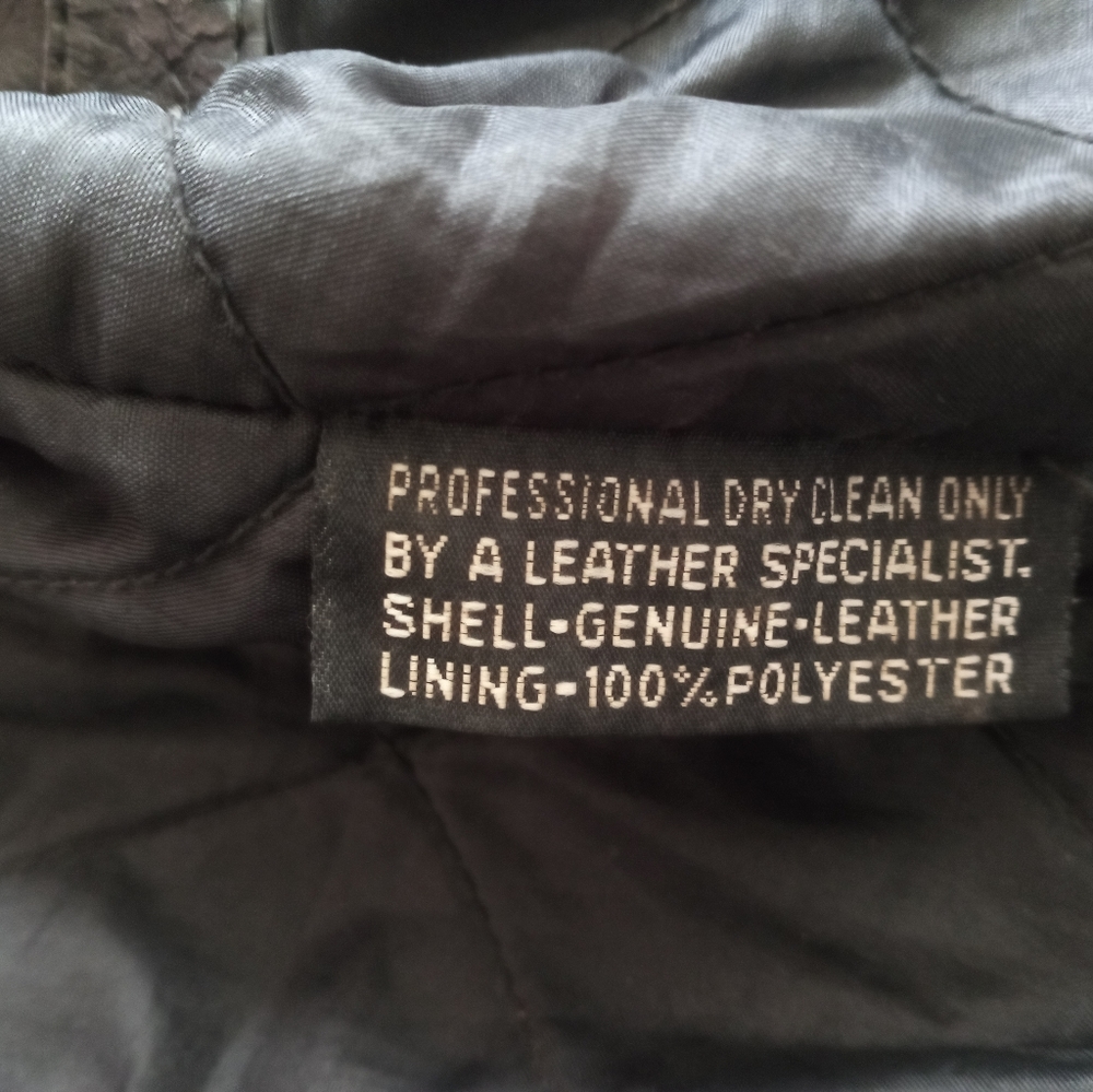 Vintage Protech Leather Jacket *Great Condition* - image 7